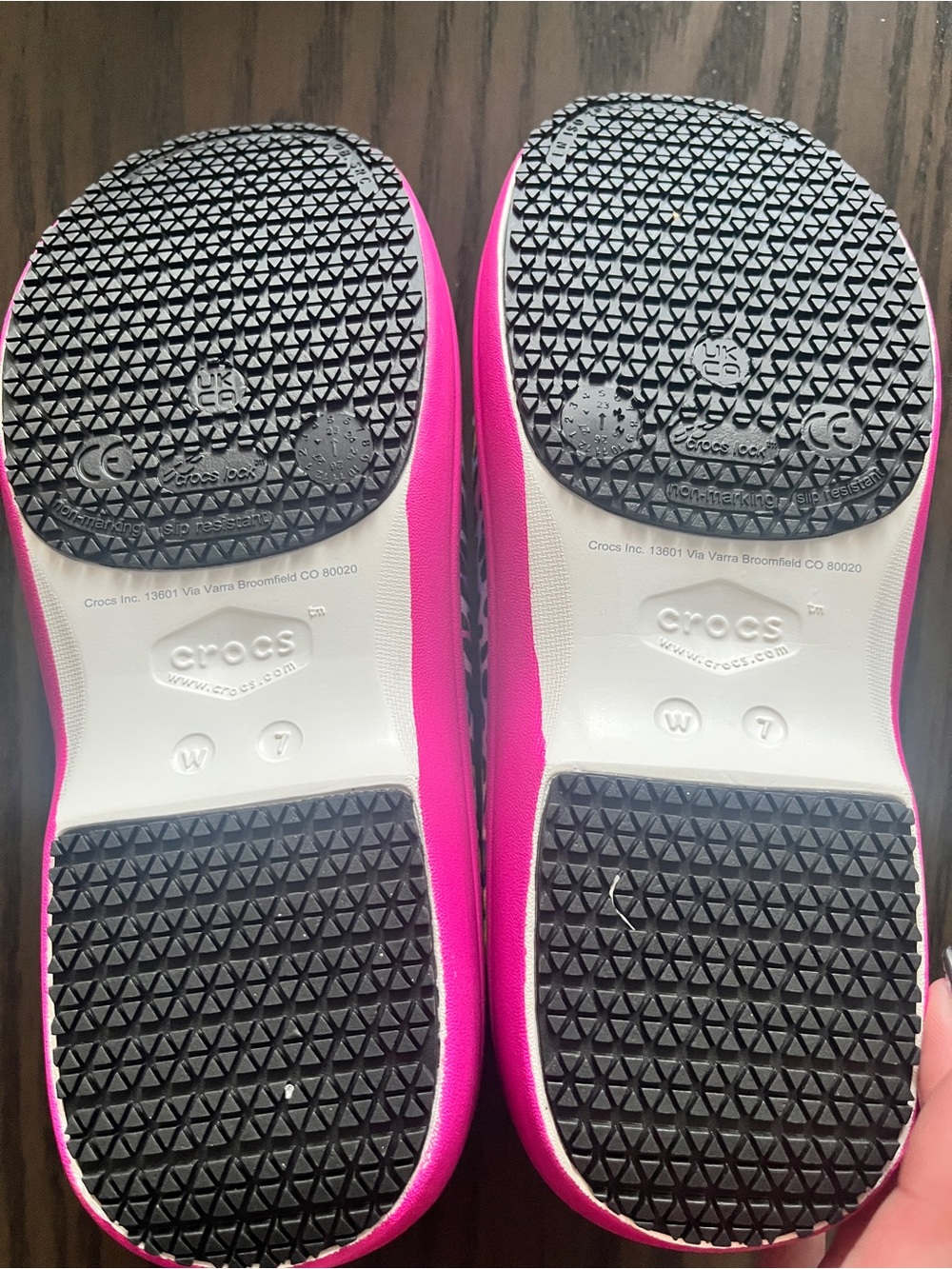 CROCS X LISA FRANK Cheetah/Leopard Print Clogs - Picture 4 of 5